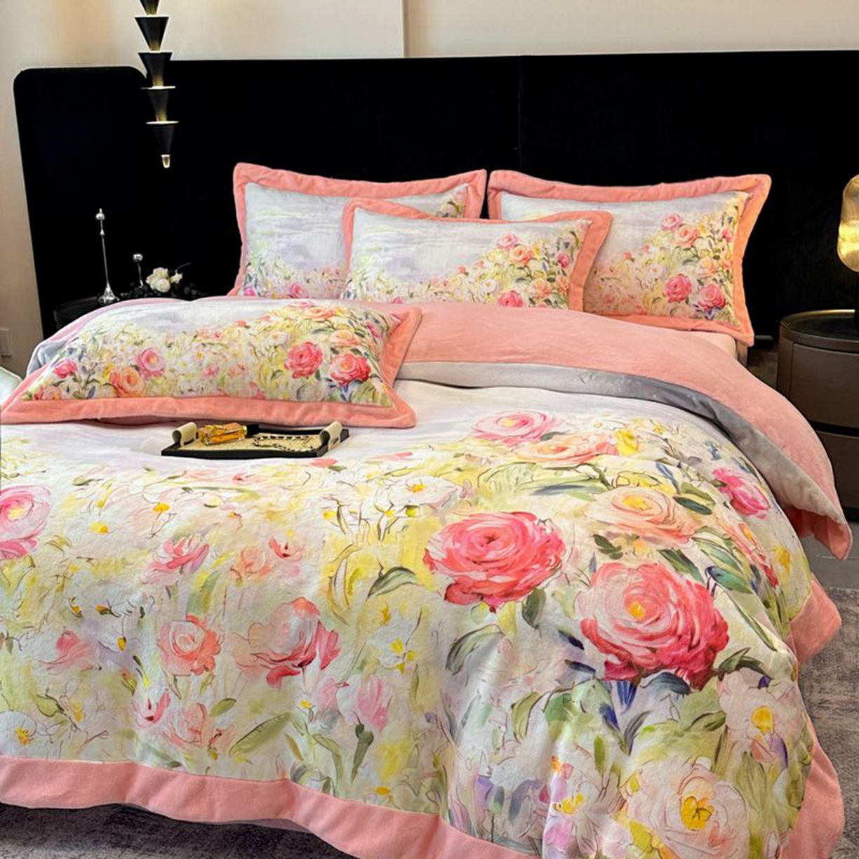 91家纺网 家纺一手货源 找家纺 （总）诺梵家纺 2025新款数码印花牛奶绒四件套（控价：159）