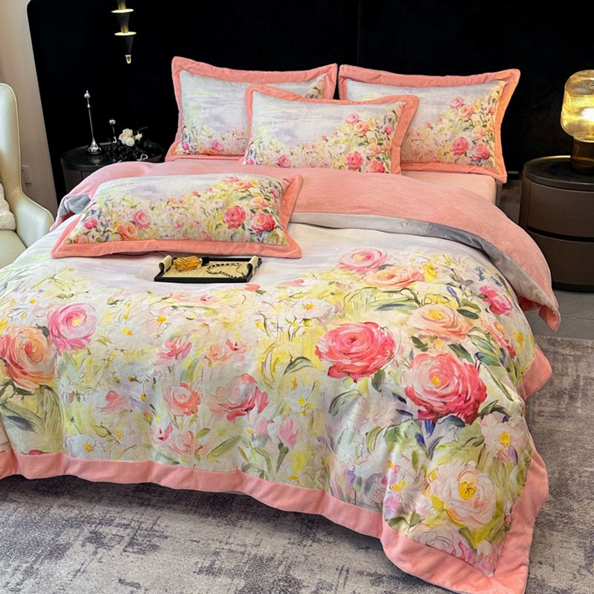 91家纺网 家纺一手货源 找家纺 诺梵家纺 2025新款数码印花牛奶绒四件套（控价：159） 花本汐