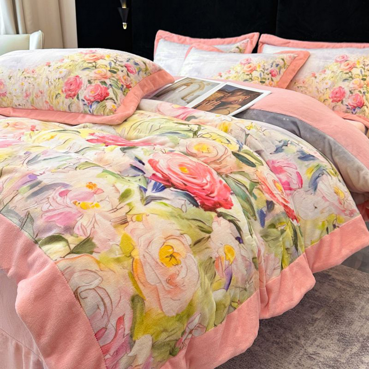 91家纺网 家纺一手货源 找家纺 诺梵家纺 2025新款数码印花牛奶绒四件套（控价：159） 花本汐