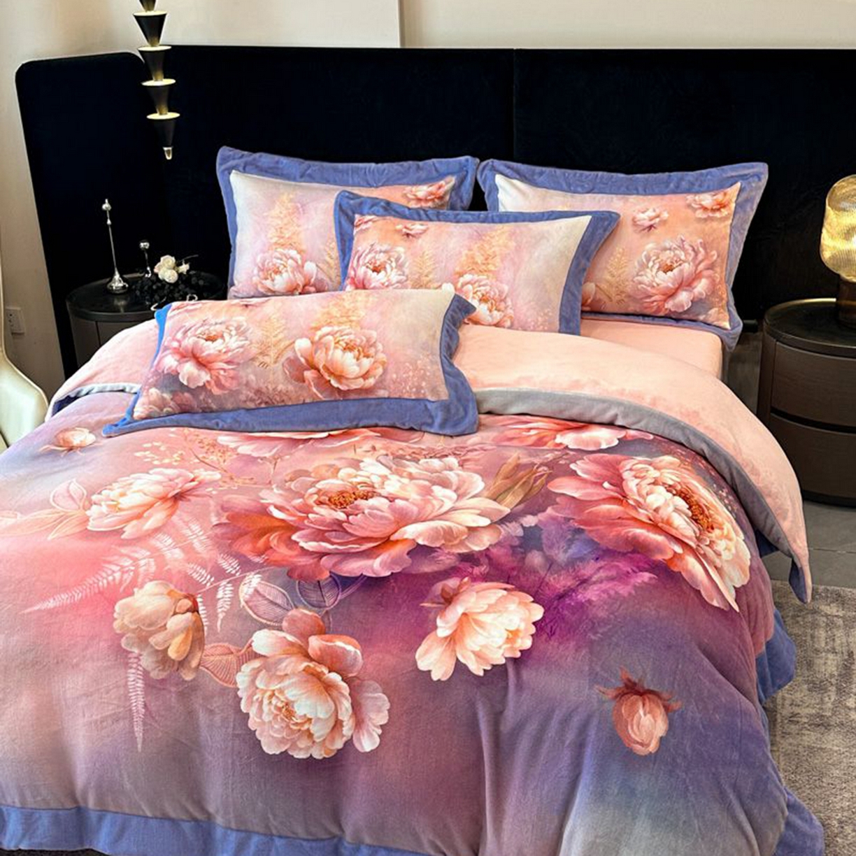 91家纺网 家纺一手货源 找家纺 诺梵家纺 2025新款数码印花牛奶绒四件套（控价：159） 漫野