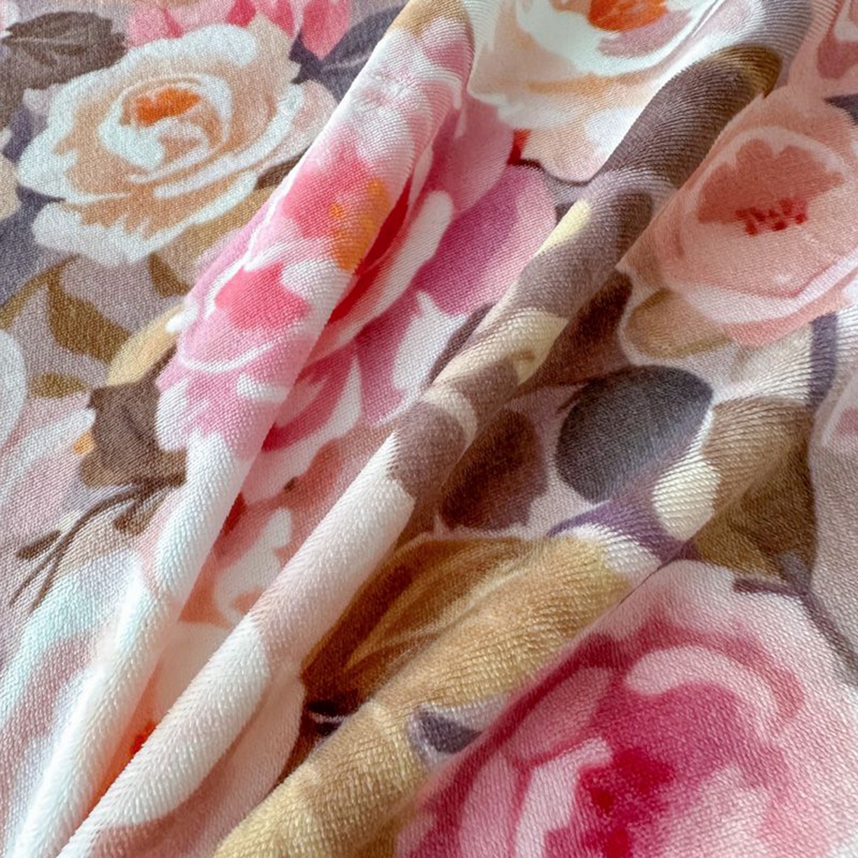 91家纺网 家纺一手货源 找家纺 诺梵家纺 2025新款数码印花牛奶绒四件套（控价：159） 玫瑰花园-豆沙