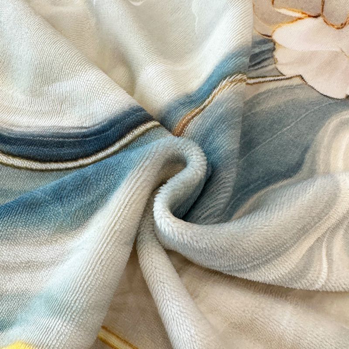 91家纺网 家纺一手货源 找家纺 诺梵家纺 2025新款数码印花牛奶绒四件套（控价：159） 听溪