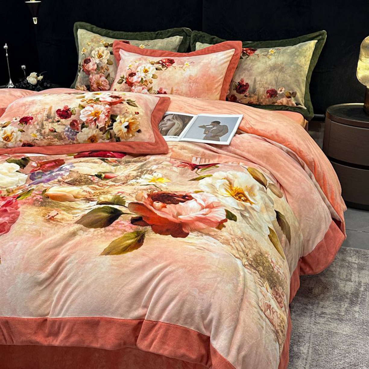 91家纺网 家纺一手货源 找家纺 诺梵家纺 2025新款数码印花牛奶绒四件套（控价：159） 伊甸园-粉