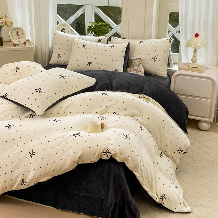 91家纺网 家纺一手货源 找家纺 元禾家纺 2025新款牛奶绒印花四件套 蝴蝶结