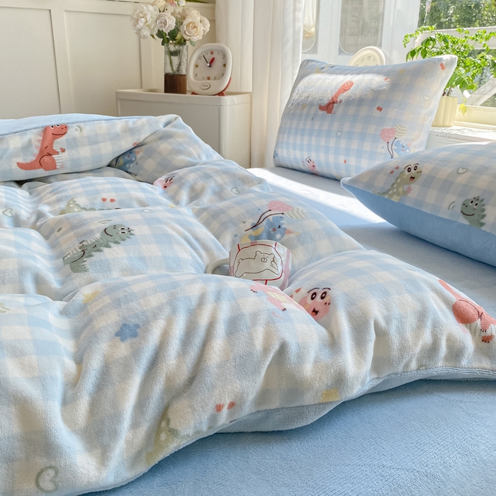 91家纺网 家纺一手货源 找家纺 元禾家纺 2025新款牛奶绒印花四件套 恐龙宝贝