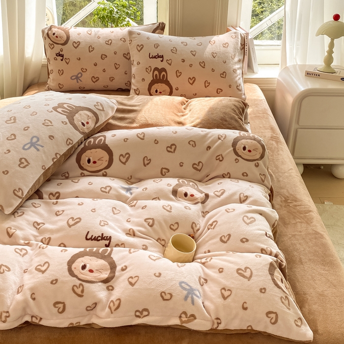 91家纺网 家纺一手货源 找家纺 元禾家纺 2025新款牛奶绒印花四件套 拉布布