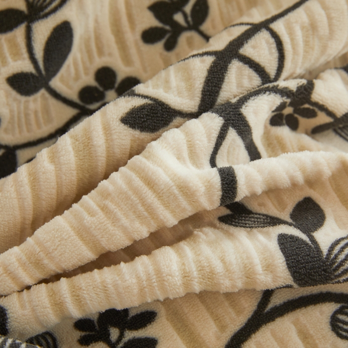 91家纺网 家纺一手货源 找家纺 罗艺轩 2025新款牛奶绒蕾丝花边床裙款四件套（套件控价：288/293/303/298/308/303/313起） 叶语悠然