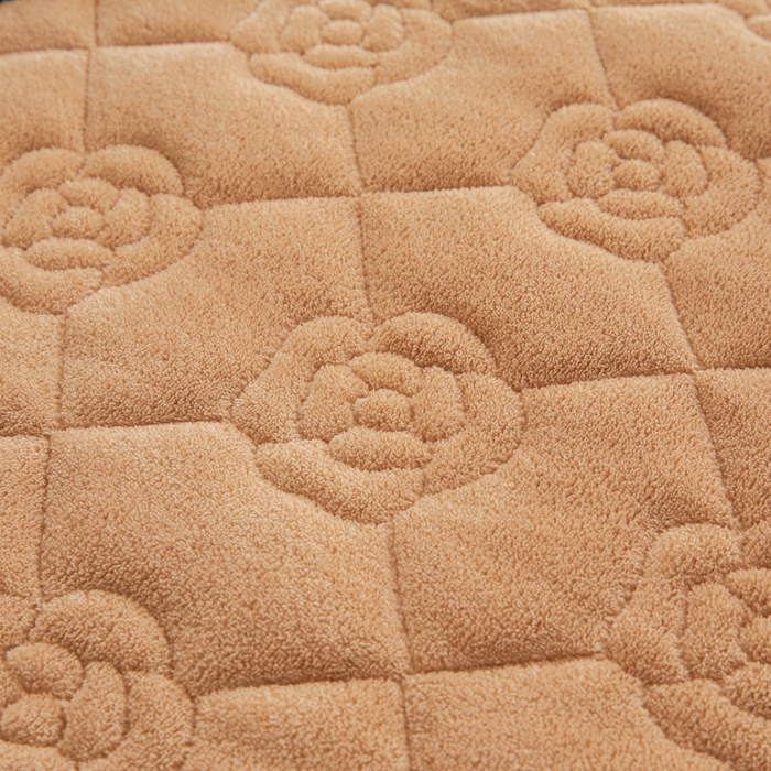 91家纺网 家纺一手货源 找家纺 罗艺轩 2025新款牛奶绒蕾丝花边床裙款四件套（套件控价：288/293/303/298/308/303/313起） 不止玫瑰