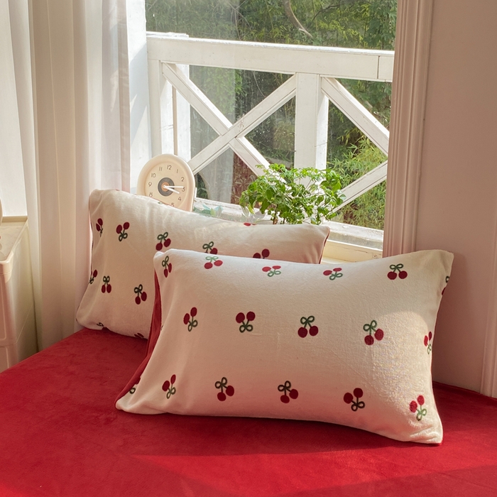 91家纺网 家纺一手货源 找家纺 元禾家纺 2025新款牛奶绒印花四件套 樱桃