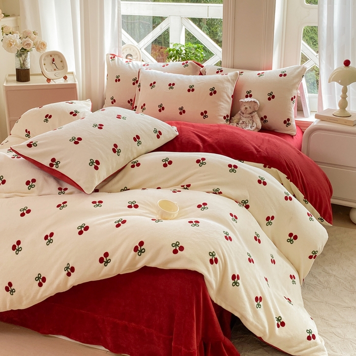 91家纺网 家纺一手货源 找家纺 元禾家纺 2025新款牛奶绒印花四件套 樱桃