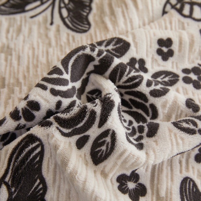 91家纺网 家纺一手货源 找家纺 罗艺轩 2025新款牛奶绒蕾丝花边单床裙 床裙单件 蝶恋花语