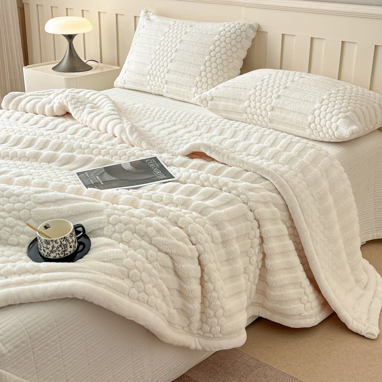 91家纺网 家纺一手货源 找家纺 （总）欧邦 2025新款A类提花云锦绒双面绒单层毯-风铃系列