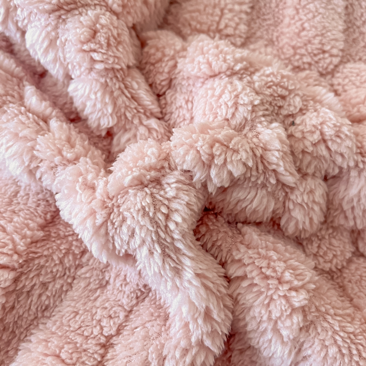 91家纺网 家纺一手货源 找家纺 欧邦 2025新款A类提花云锦绒双面绒单层毯-风铃系列 风铃-粉