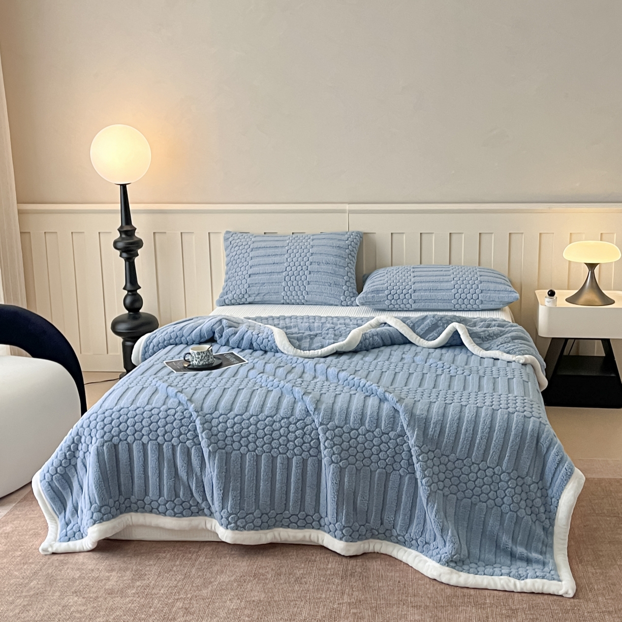 91家纺网 家纺一手货源 找家纺 欧邦 2025新款A类提花云锦绒双面绒单层毯-风铃系列 风铃-蓝