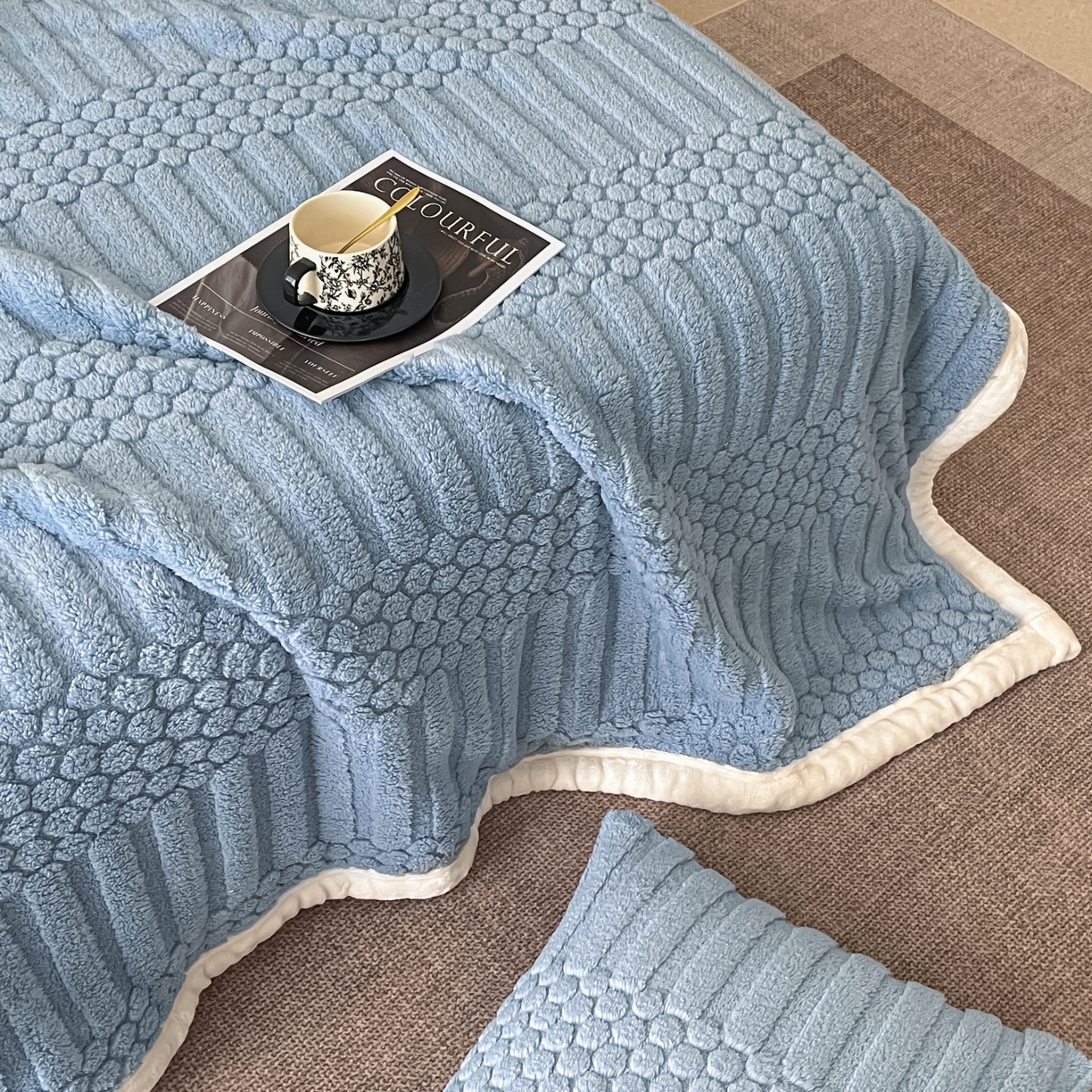 91家纺网 家纺一手货源 找家纺 欧邦 2025新款A类提花云锦绒双面绒单层毯-风铃系列 风铃-蓝