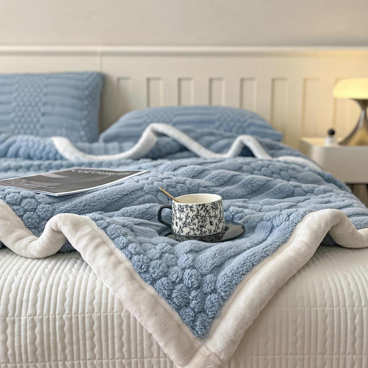 91家纺网 家纺一手货源 找家纺 欧邦 2025新款A类提花云锦绒双面绒单层毯-风铃系列 风铃-蓝