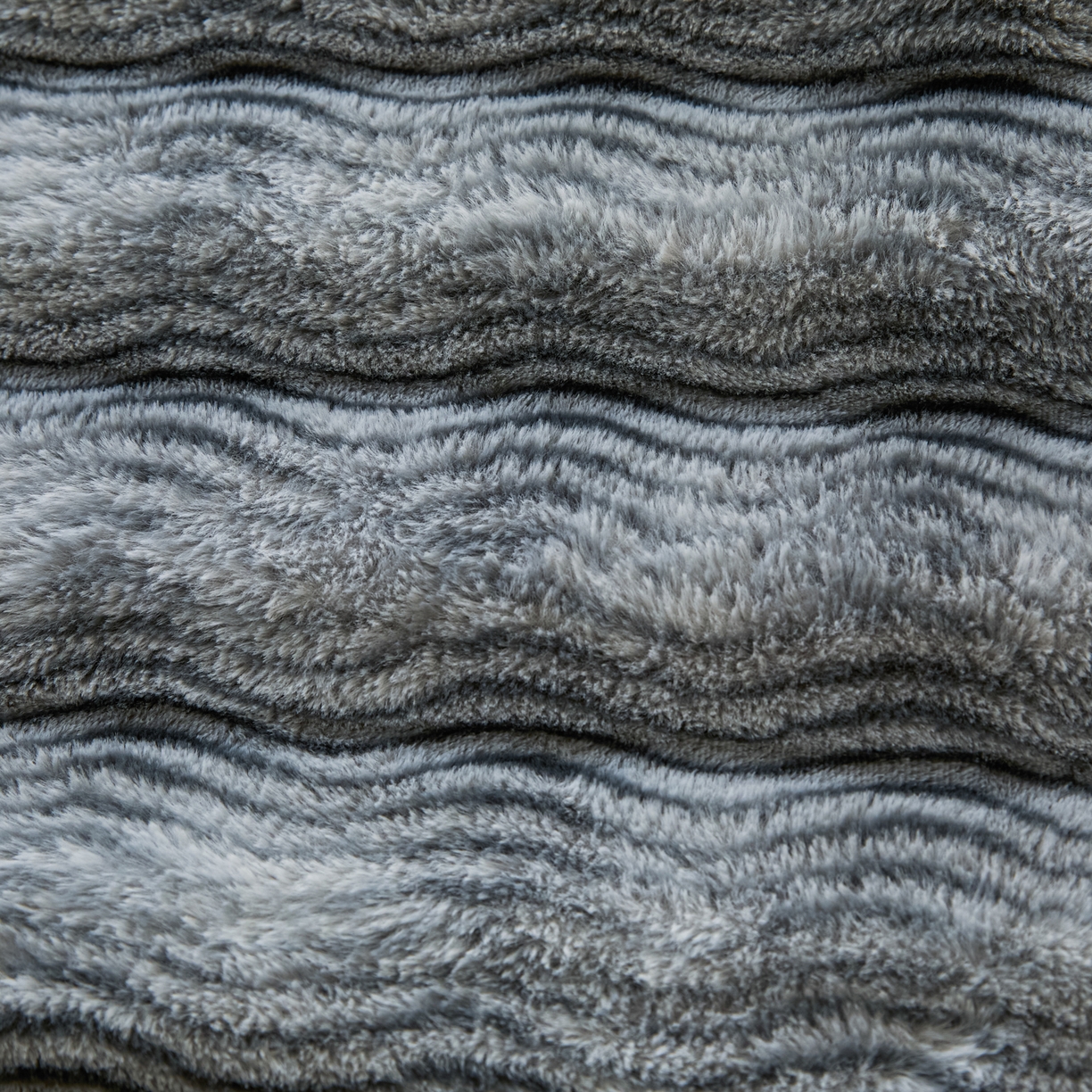 91家纺网 家纺一手货源 找家纺 欧邦 2025新款轻奢波纹加厚皮草兔毛绒双层毯 波纹-蓝灰