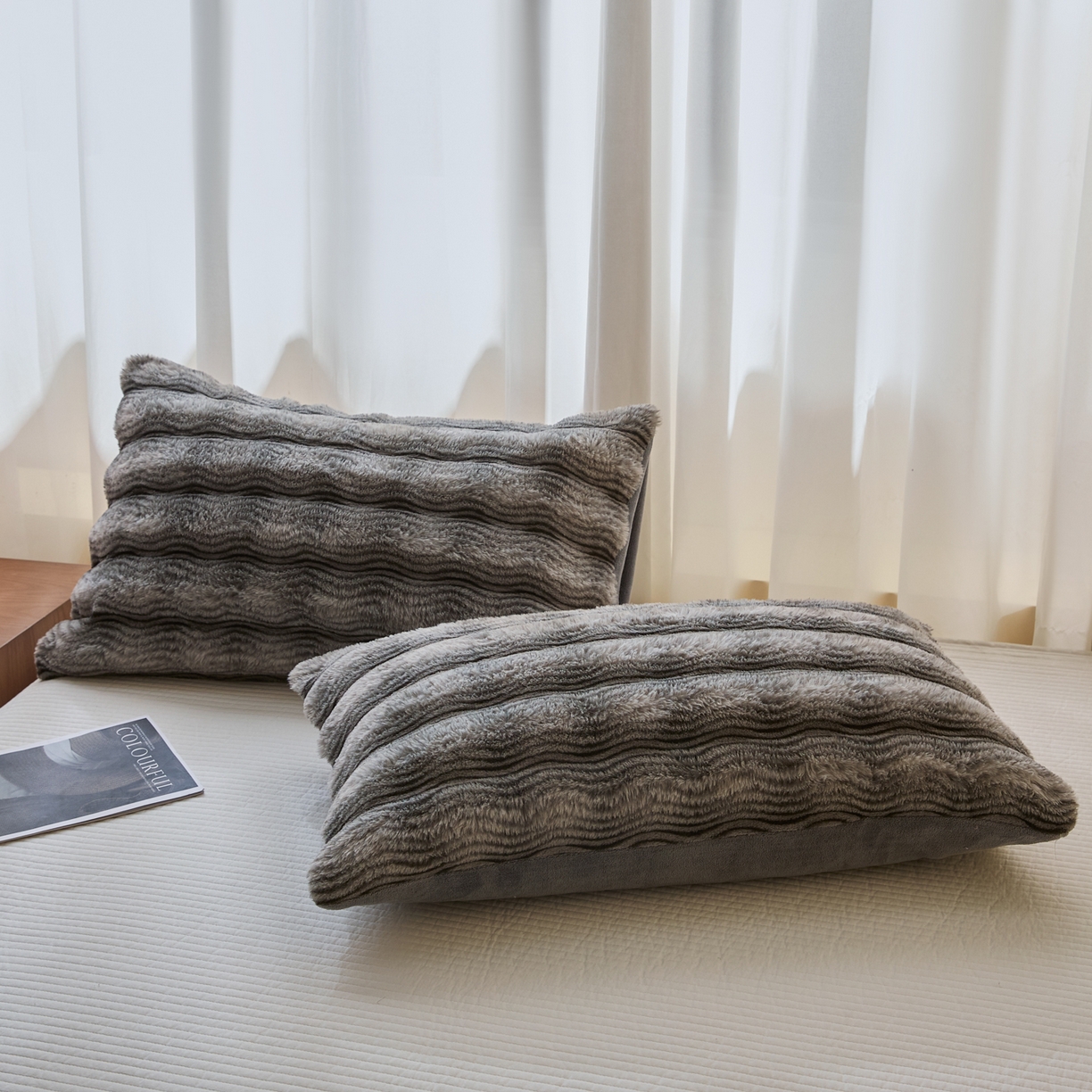 91家纺网 家纺一手货源 找家纺 欧邦 2025新款轻奢波纹加厚皮草兔毛绒双层毯 波纹-浅灰