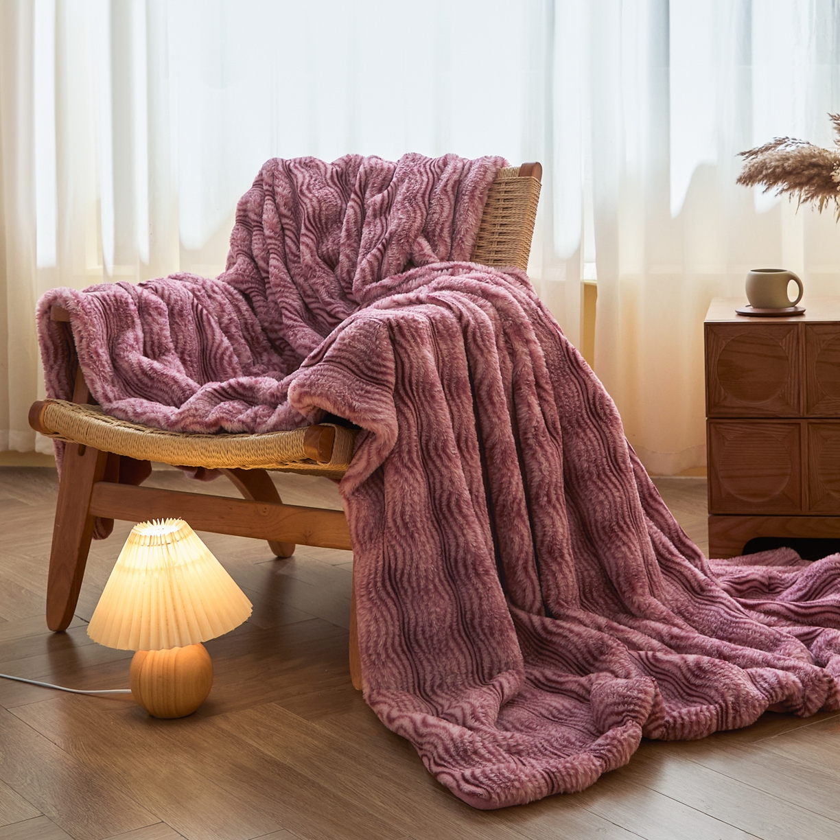 91家纺网 家纺一手货源 找家纺 欧邦 2025新款轻奢波纹加厚皮草兔毛绒双层毯 沙发图