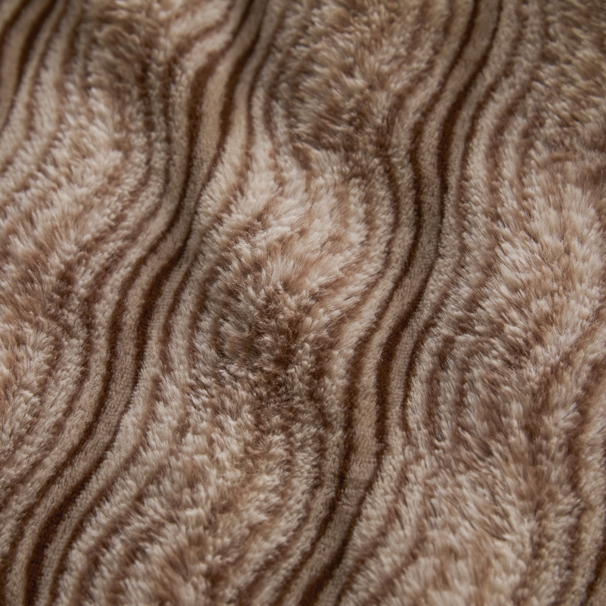 91家纺网 家纺一手货源 找家纺 （总）欧邦 2025新款轻奢波纹加厚皮草兔毛绒双层毯