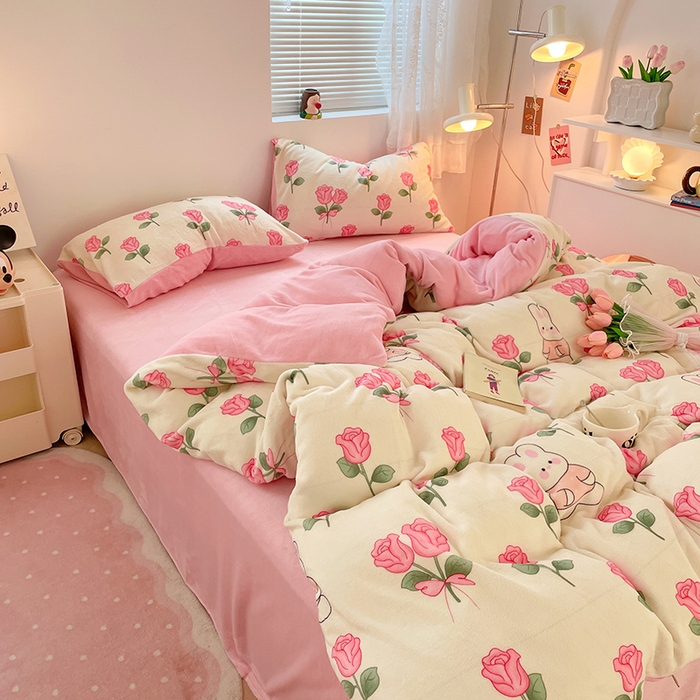 卡斯诺家纺馆 2025新款200克牛奶绒四件套 浪漫玫瑰