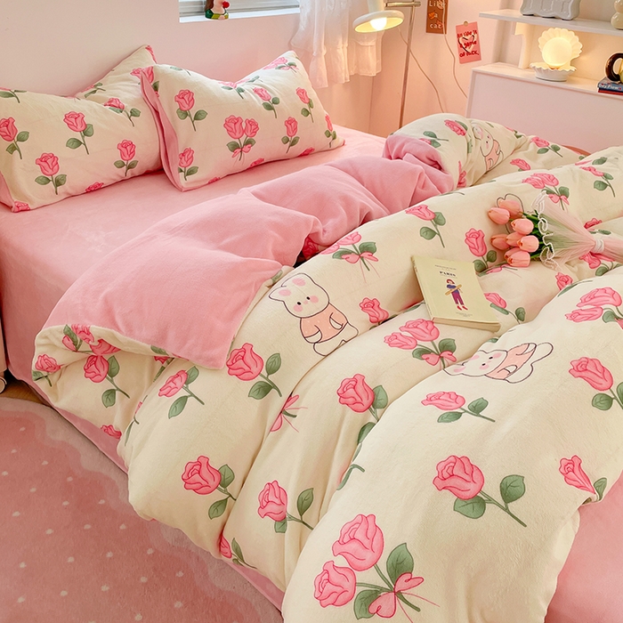 91家纺网 家纺一手货源 找家纺 卡斯诺家纺馆 2025新款200克牛奶绒四件套 浪漫玫瑰