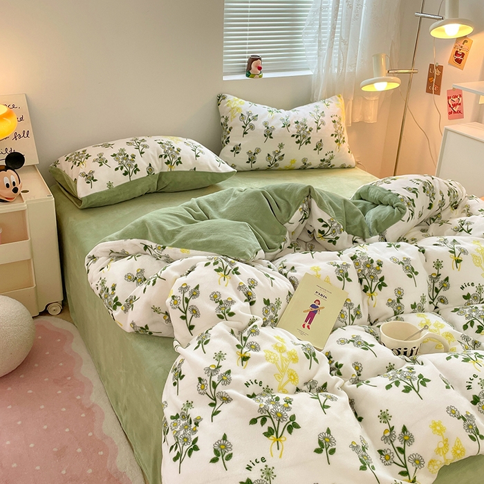 卡斯诺家纺馆 2025新款200克牛奶绒四件套 豆蔻年华