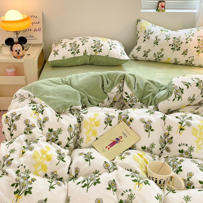 91家纺网 家纺一手货源 找家纺 卡斯诺家纺馆 2025新款200克牛奶绒四件套 豆蔻年华