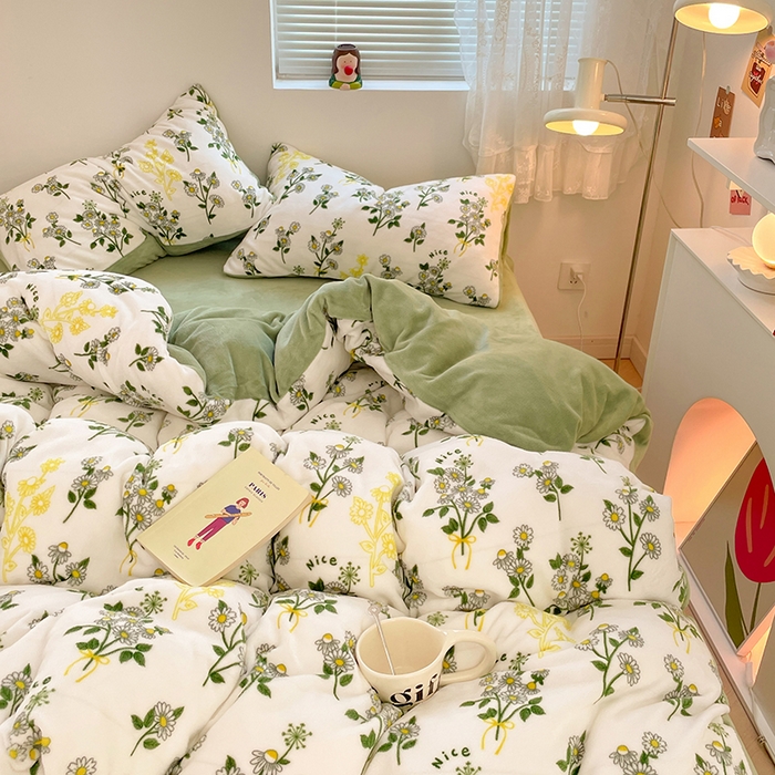 91家纺网 家纺一手货源 找家纺 卡斯诺家纺馆 2025新款200克牛奶绒四件套 豆蔻年华