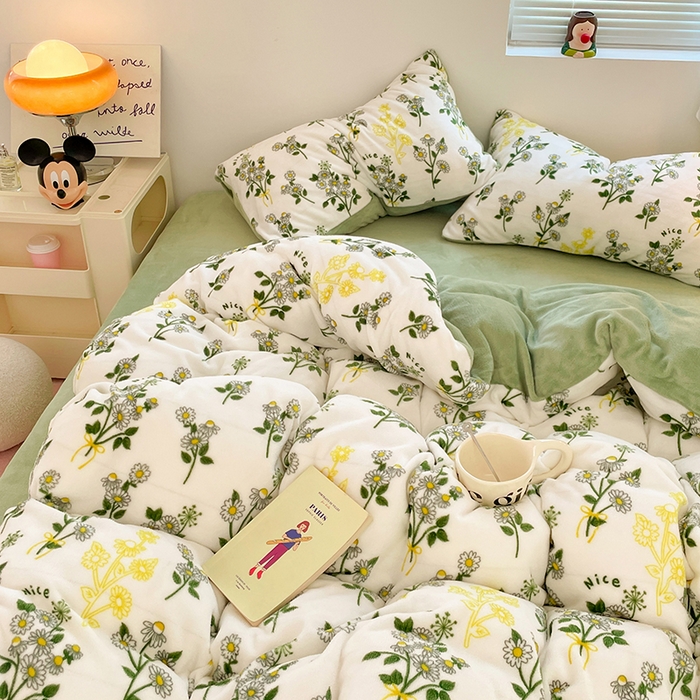 91家纺网 家纺一手货源 找家纺 卡斯诺家纺馆 2025新款200克牛奶绒四件套 豆蔻年华