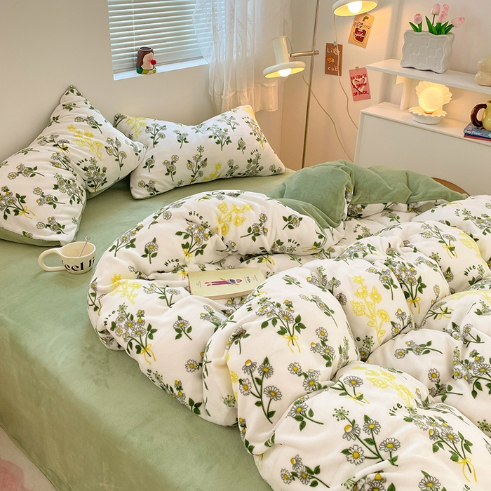 91家纺网 家纺一手货源 找家纺 卡斯诺家纺馆 2025新款200克牛奶绒四件套 豆蔻年华