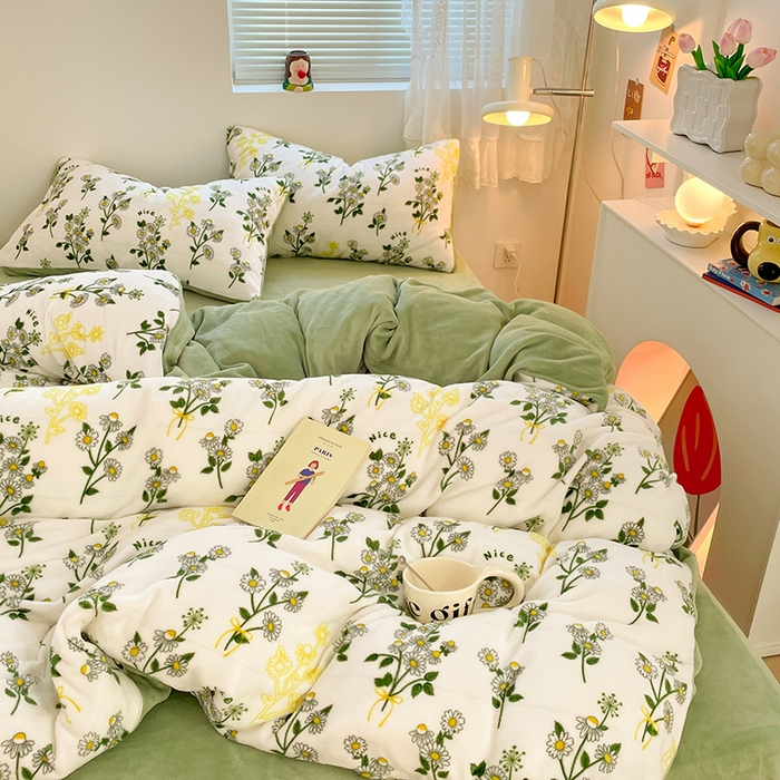 91家纺网 家纺一手货源 找家纺 卡斯诺家纺馆 2025新款200克牛奶绒四件套 豆蔻年华