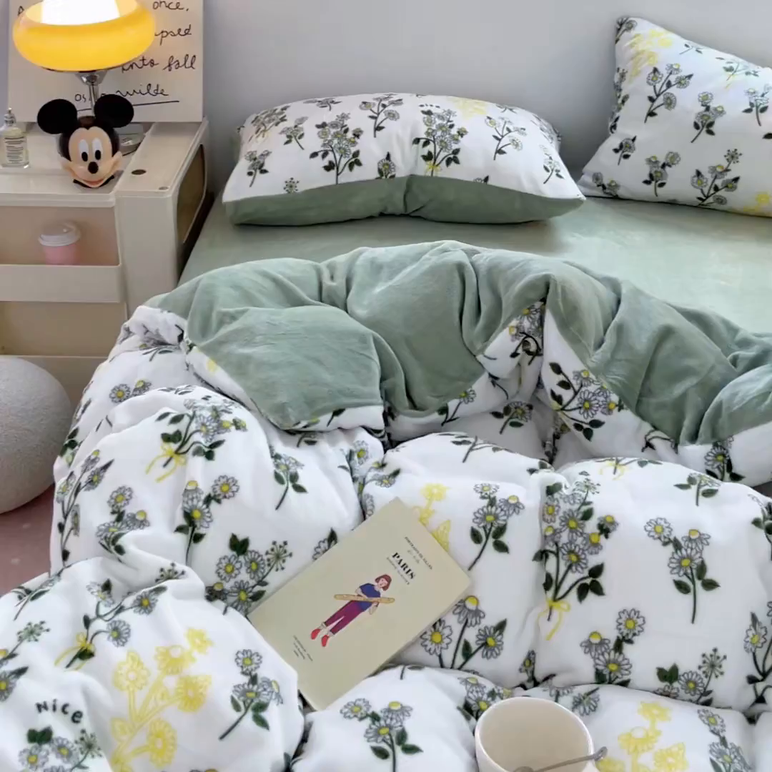 91家纺网 家纺一手货源 找家纺 卡斯诺家纺馆 2025新款200克牛奶绒四件套 豆蔻年华