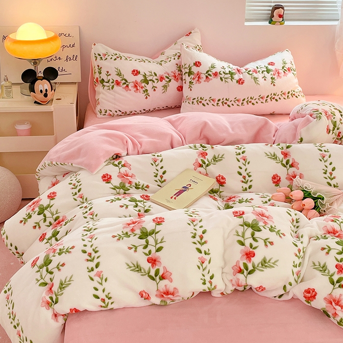 91家纺网 家纺一手货源 找家纺 卡斯诺家纺馆 2025新款200克牛奶绒四件套 浮华若梦