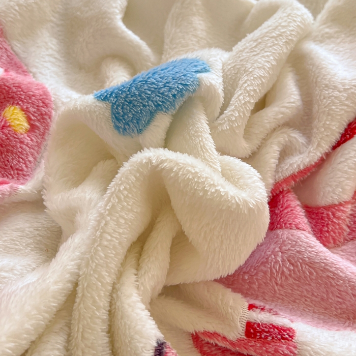 91家纺网 家纺一手货源 找家纺 娜朵家纺 2025新款180克雪花绒印花床笠 海绵宝贝