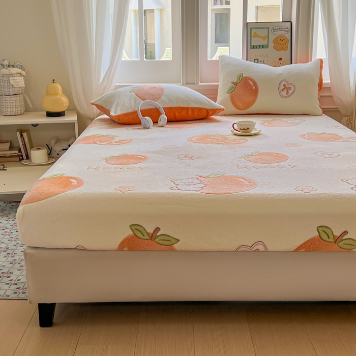 91家纺网 家纺一手货源 找家纺 娜朵家纺 2025新款180克雪花绒印花床笠 甜橙