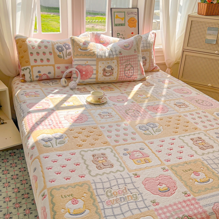 91家纺网 家纺一手货源 找家纺 娜朵家纺 2025新款180克雪花绒印花床笠 浪漫满屋