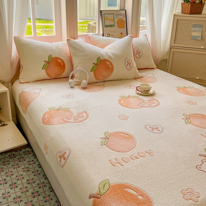 91家纺网 家纺一手货源 找家纺 娜朵家纺 2025新款180克雪花绒印花床笠 甜橙