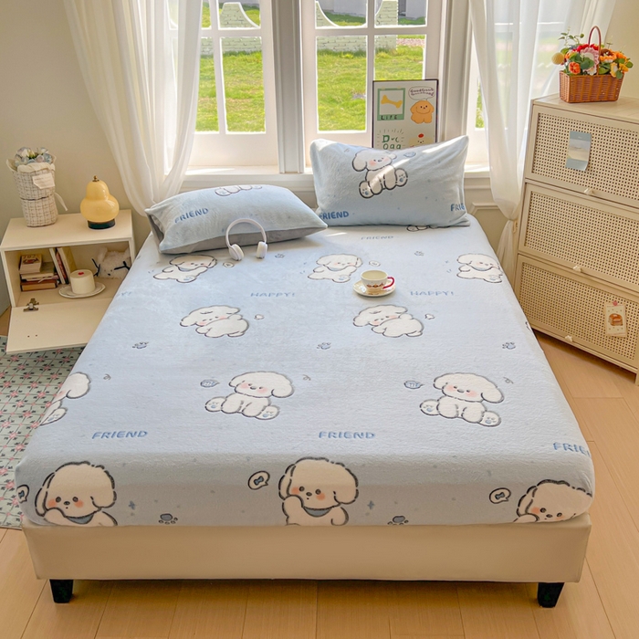 91家纺网 家纺一手货源 找家纺 娜朵家纺 2025新款180克雪花绒印花床笠 机灵狗