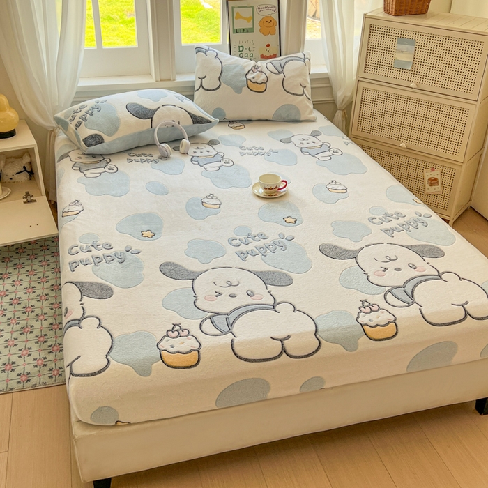 91家纺网 家纺一手货源 找家纺 娜朵家纺 2025新款180克雪花绒印花床笠 萌犬生活