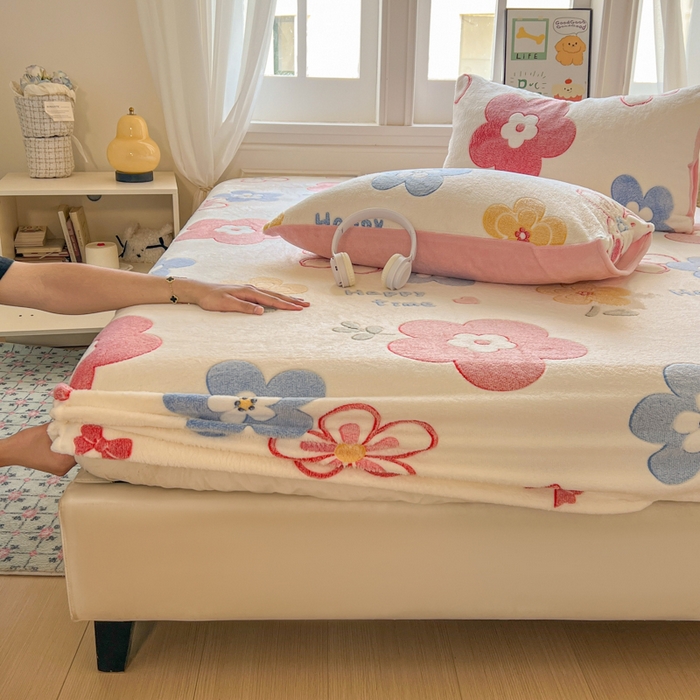 娜朵家纺 2025新款180克雪花绒印花床笠 花之语