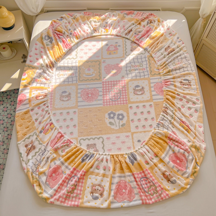 91家纺网 家纺一手货源 找家纺 娜朵家纺 2025新款180克雪花绒印花床笠 浪漫满屋