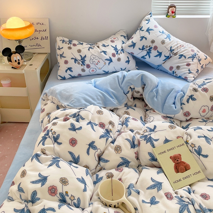 91家纺网 家纺一手货源 找家纺 卡斯诺家纺馆 2025新款200克牛奶绒四件套 墨染芳华