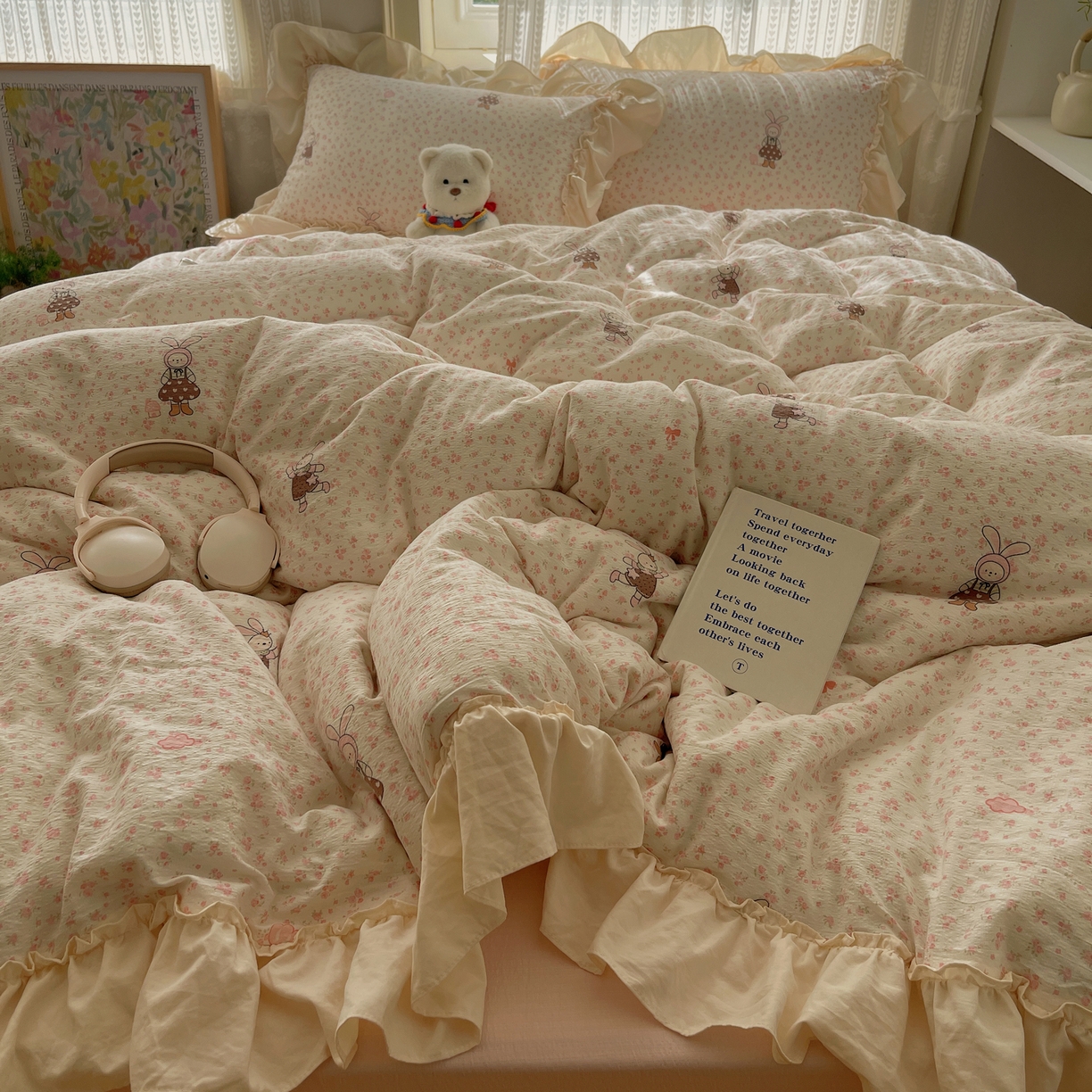 91家纺网 家纺一手货源 找家纺 （总）初念 2025新款法式花边款小碎花云感双层纱系列四件套-曼塔（小红书推荐）提供买家秀