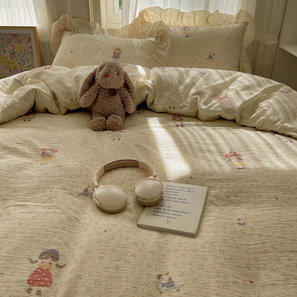 91家纺网 家纺一手货源 找家纺 初念 2025新款法式花边款小碎花云感双层纱系列四件套-曼塔（小红书推荐）提供买家秀 曼塔-丛林女孩