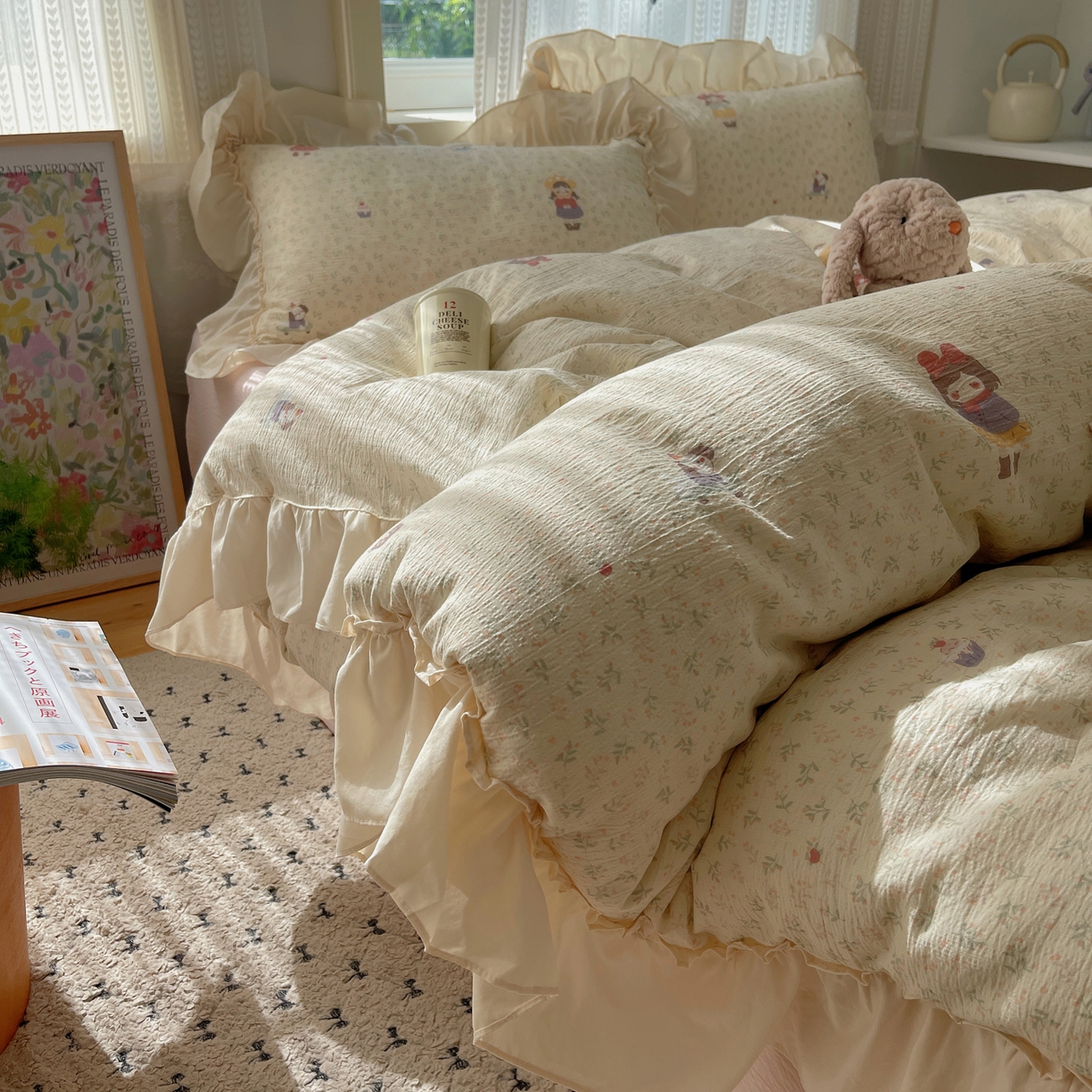 91家纺网 家纺一手货源 找家纺 初念 2025新款法式花边款小碎花云感双层纱系列四件套-曼塔（小红书推荐）提供买家秀 曼塔-丛林女孩