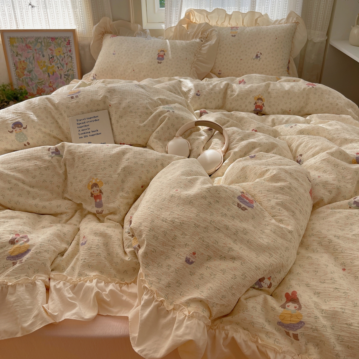 91家纺网 家纺一手货源 找家纺 初念 2025新款法式花边款小碎花云感双层纱系列四件套-曼塔（小红书推荐）提供买家秀 曼塔-丛林女孩