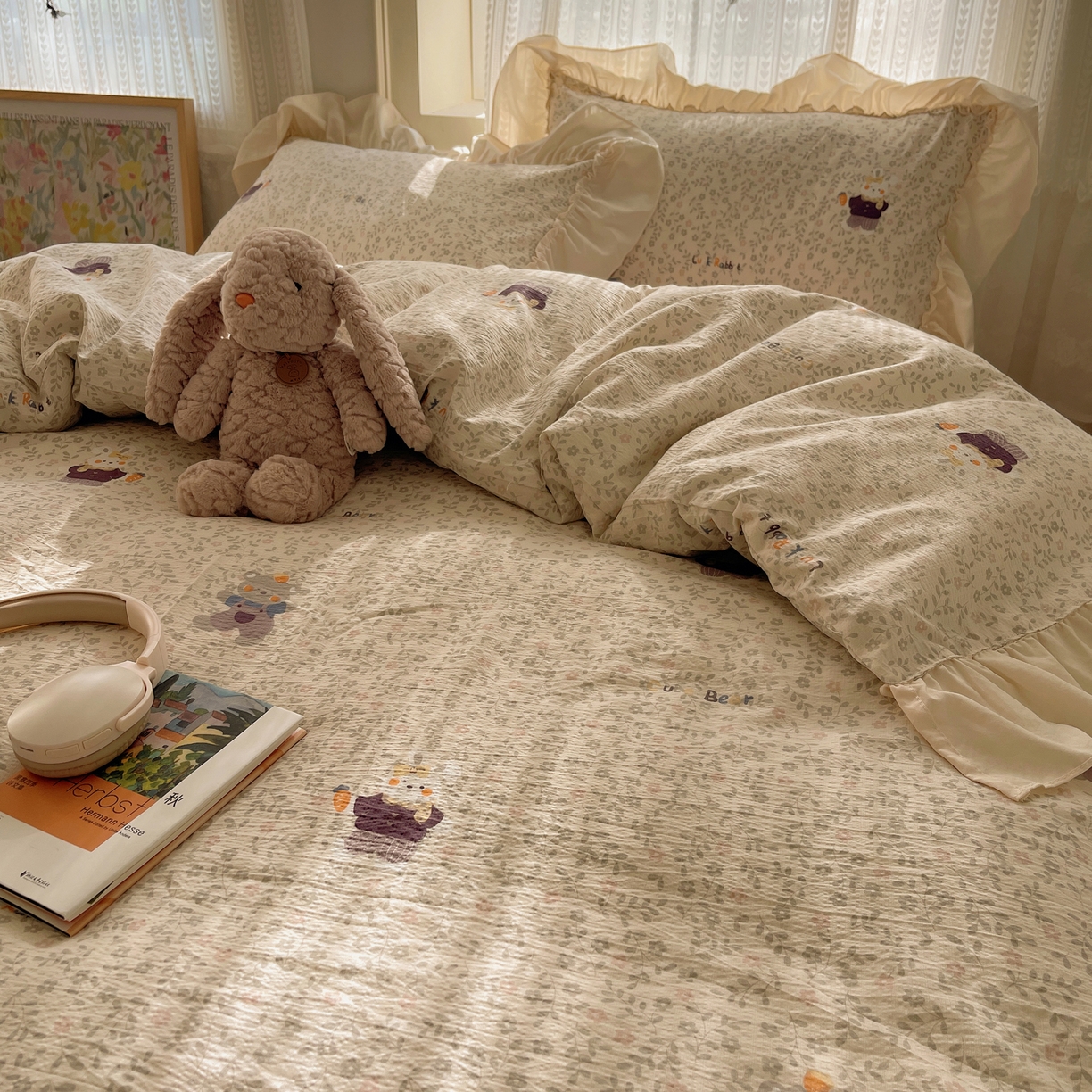 91家纺网 家纺一手货源 找家纺 初念 2025新款法式花边款小碎花云感双层纱系列四件套-曼塔（小红书推荐）提供买家秀 曼塔-复古浪漫