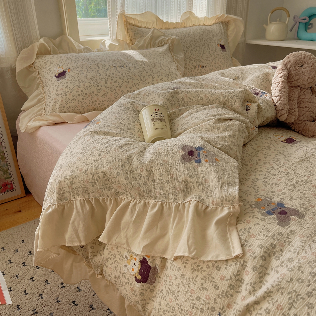 91家纺网 家纺一手货源 找家纺 初念 2025新款法式花边款小碎花云感双层纱系列四件套-曼塔（小红书推荐）提供买家秀 曼塔-复古浪漫