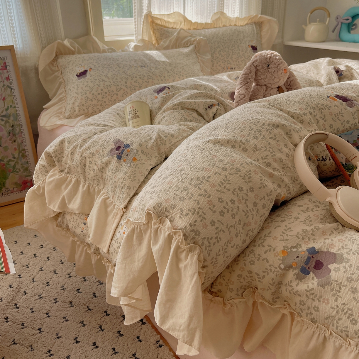 91家纺网 家纺一手货源 找家纺 初念 2025新款法式花边款小碎花云感双层纱系列四件套-曼塔（小红书推荐）提供买家秀 曼塔-复古浪漫